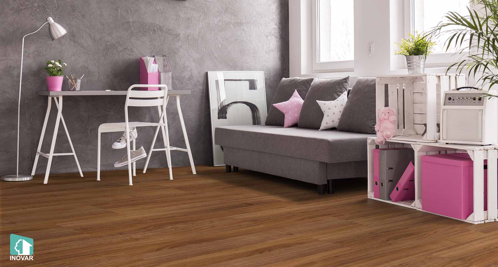 SE806 Montreux Walnut